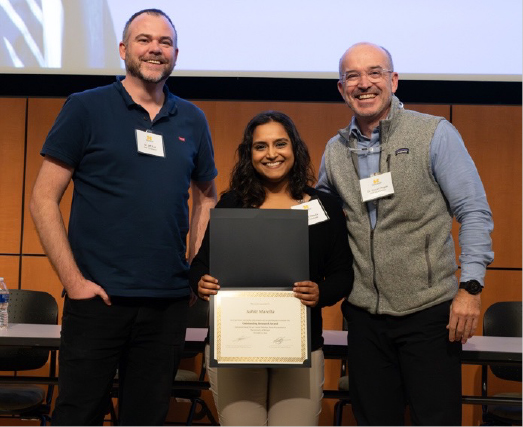 Sahiti Marella (Hogan Lab) receives the MCP Outstanding Research Award, the most prestigious honors awarded by MCP at the 2023 Annual MCP Research Symposium.