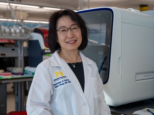 Dr. Kejian Zhang in the MGL Lab